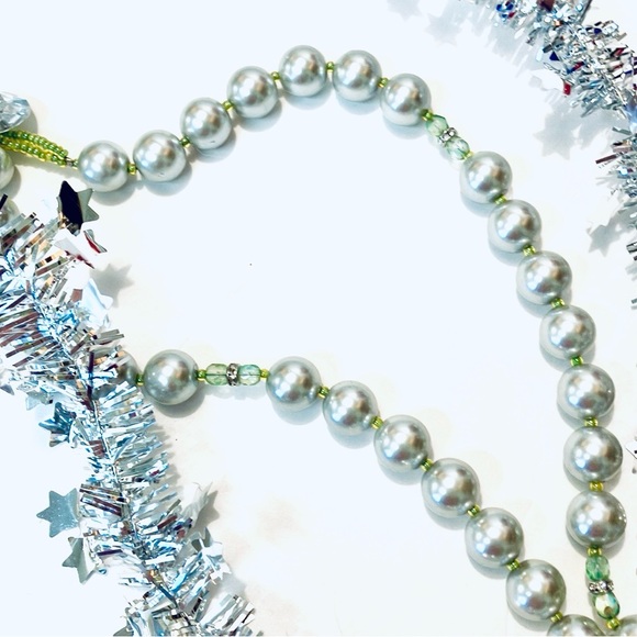 Sparkling Green Soldier Necklace - Picture 9 of 9